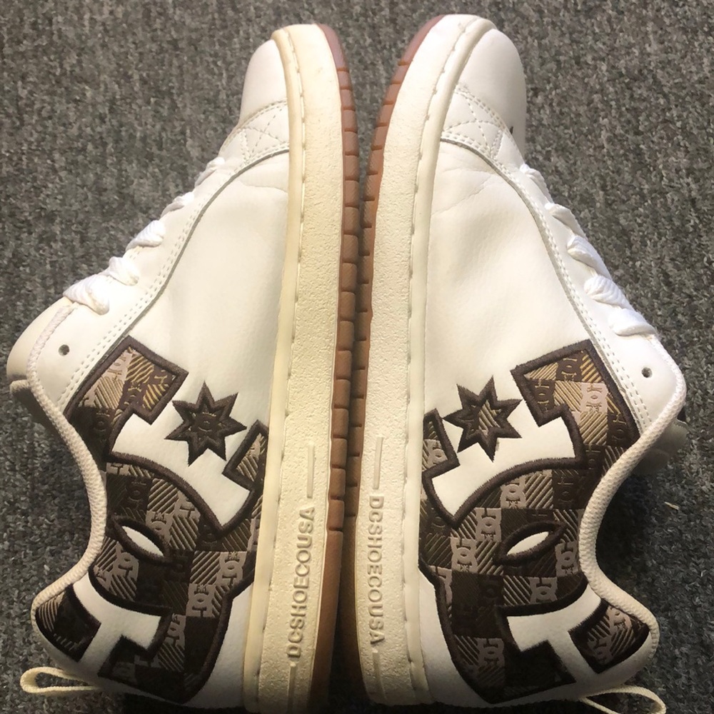 Men’s shoes 9.5